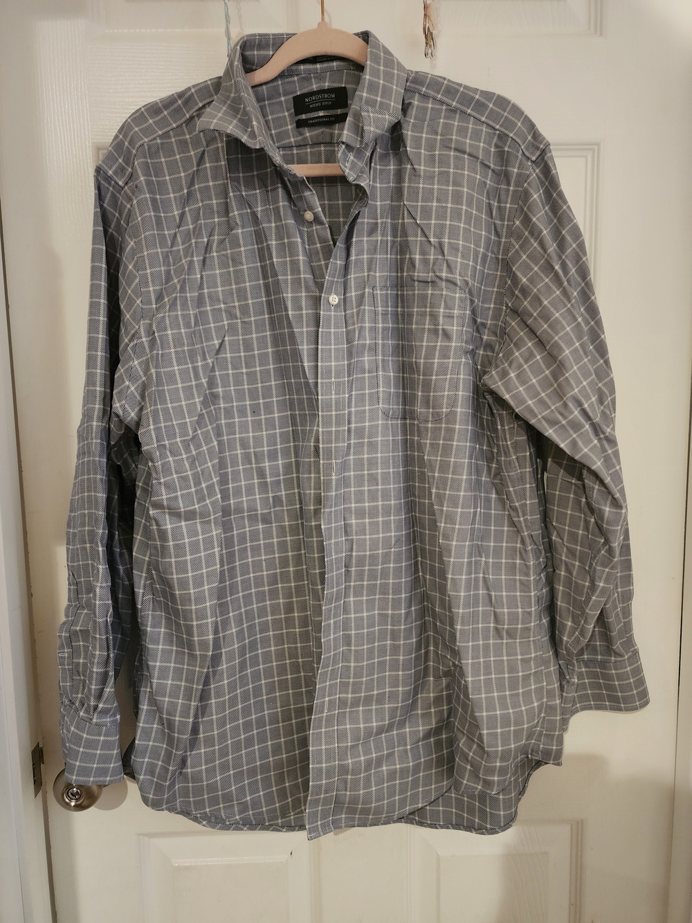 Nordstrom Men’s Gray Windowpane Casual Button-Down Shirt
